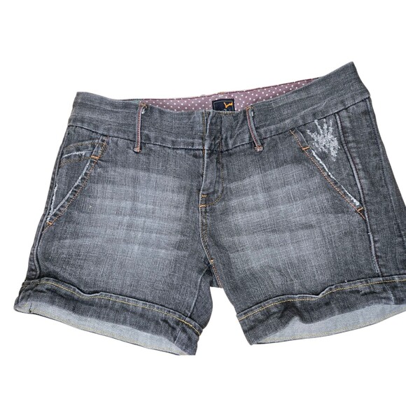 VIGOSS Pants - Vintage Vigoss women's Size 30 5" inseam shorts distressed buckle gray